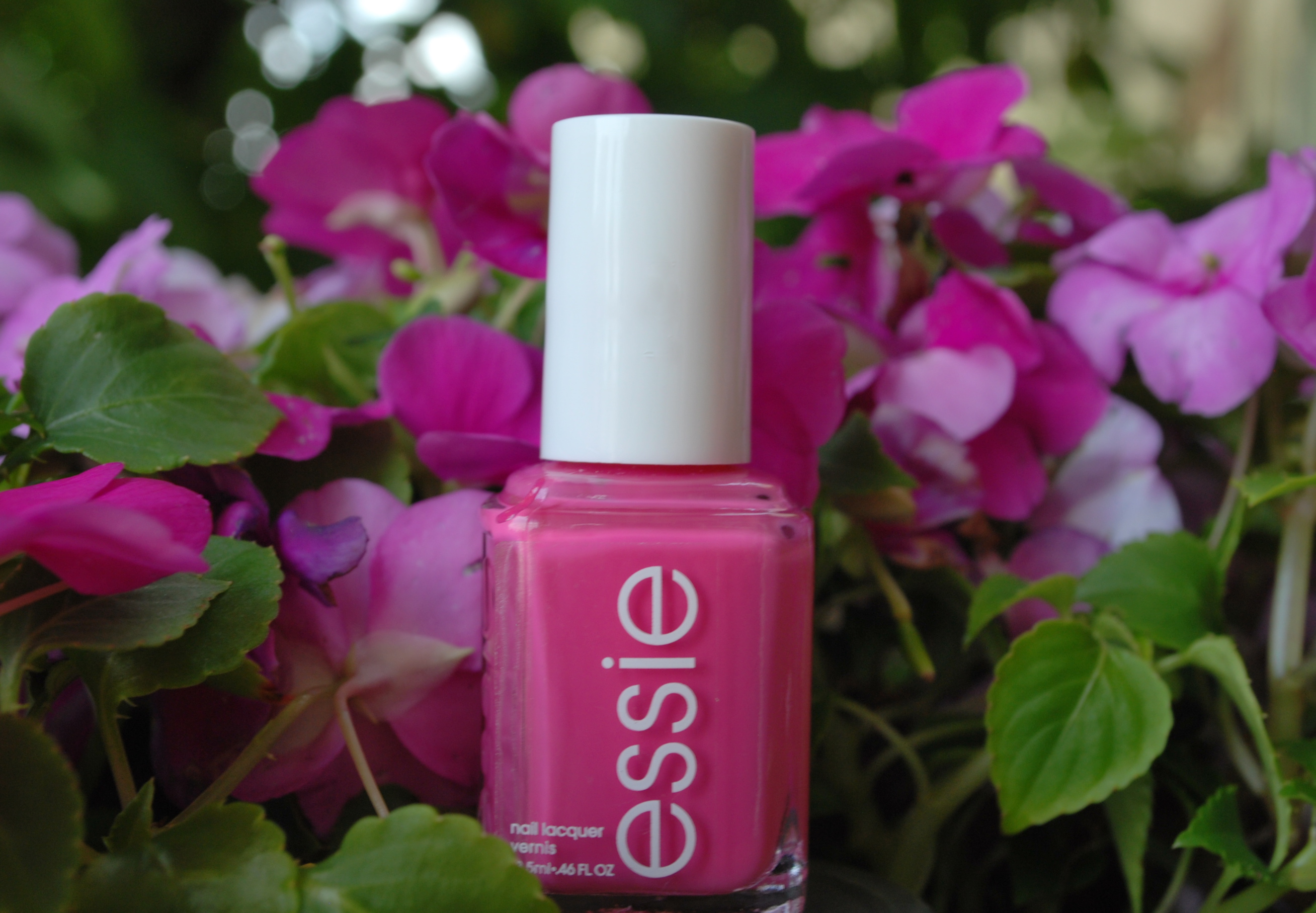 Essie Nail Polish, Glossy Shine Finish, A Cut Above, Pink Glitter, 0.46  Ounce - Imported Products from USA - iBhejo